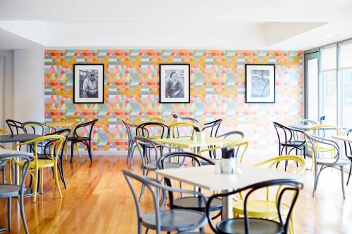 ibis Styles Barnsley - image 6