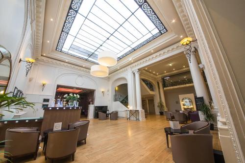ล็อบบี้, โรงแรมเมอร์เคียว ลีล รูแบ กร็อง (Hotel Mercure Lille Roubaix Grand) in รูเบ