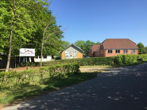 Hestkær Family Rooms Summer Camp - main image