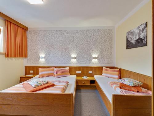 Apartment in Fiss near Ski Lifts
