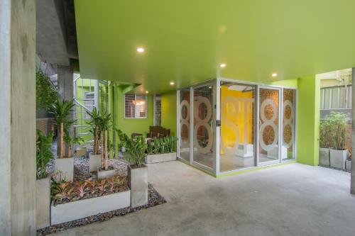 Exterior view, ST88 Residence near The National Anti-Corruption Commission