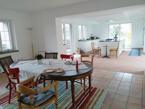 Residenz Dabo Panorama in den Vogesen, 5 Zimmer, modern und großzügig, 2 Balkons, Terrasse, Garten (Residenz Dabo Panorama in den Vogesen, 5 Zimmer, modern und großzugig, 2 Balkons, Terrasse, Garten) in Haselbourg ciems