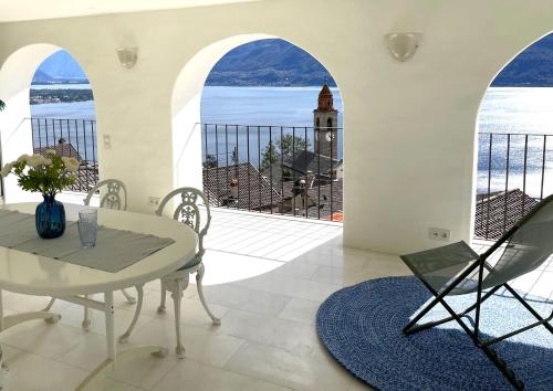 Il Nido by Fewotessin in Ronco sopra Ascona, Schweiz