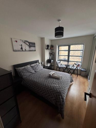 Cosy Private Room with private Bathroom - Your Perfect Gateway!, Londres
