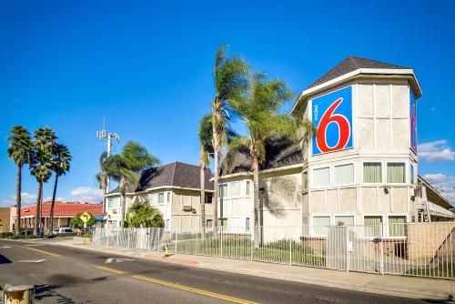 Motel 6-Riverside, CA - South