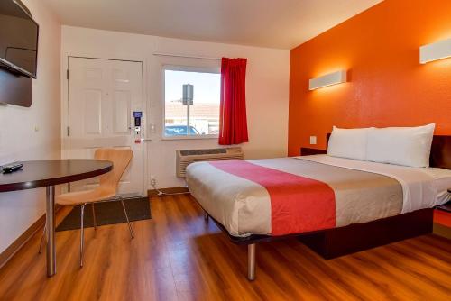 Motel 6-Riverside, CA - South in Riverside, USA