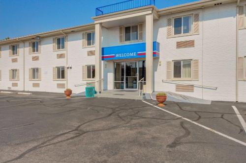 Motel 6-Wichita, KS