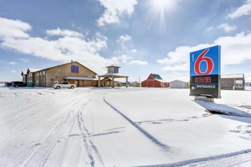 Motel 6-Innisfail, AB