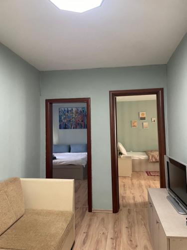 Itan’s apartments, Tirana (photo 8)