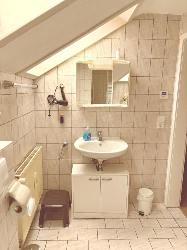Villa Goncalves, Komplette Wohnung mit Parkplatz und Wallbox vor der Tür in Calw, Deutschland