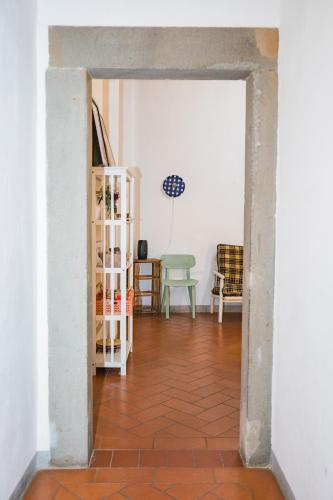 Roomy and elegant apartment by Piazza Pitti - image 7