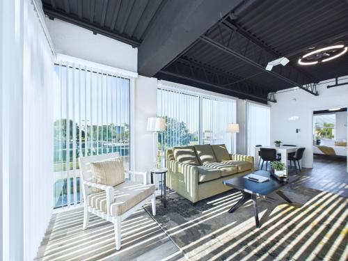 Rocket Launch View Loft Near Beach & Port-unit 209 - Cocoa Beach, FL