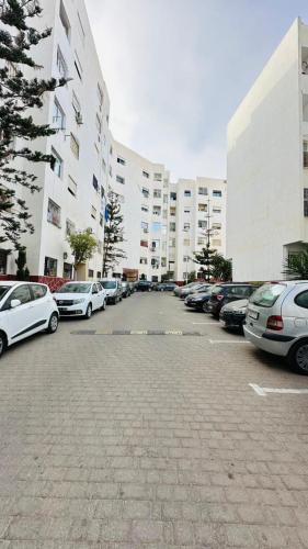 Modern apartment in Hay Essalam famille in Essalam