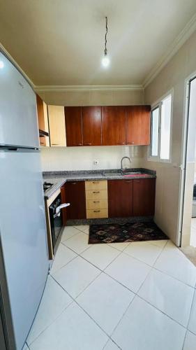 Modern apartment in Hay Essalam famille in Essalam