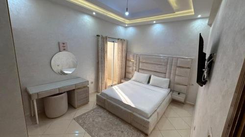 Modern apartment in Hay Essalam famille in Essalam