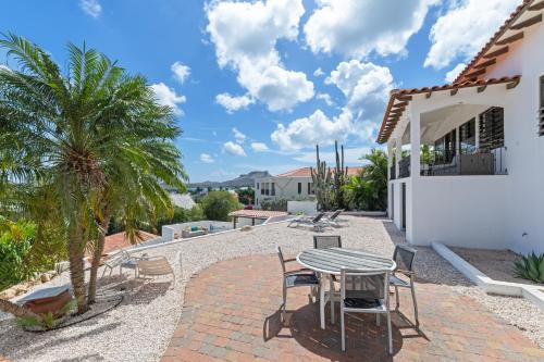 Villa Les Palmiers, spacious stay for Family and Friends in Jan Sofat, Curaçao (Villa Les Palmiers, spacious stay for Family and Friends in Jan Sofat, Curacao) in Nieuwpoort