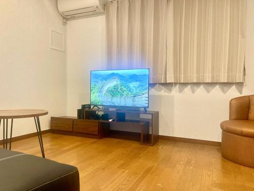 浅草寺徒歩圏貸切一軒家Emi