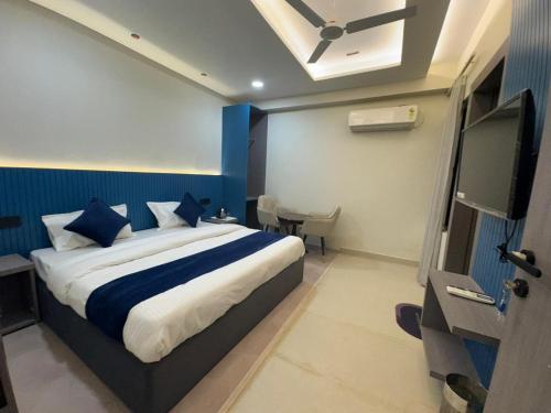 Hotel Aryan Inn at Railway Station Road, Haridwar in Rodi Belwala