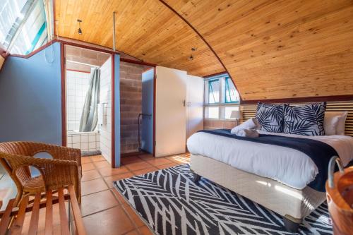 Stratfords Guesthouse – East London, IA