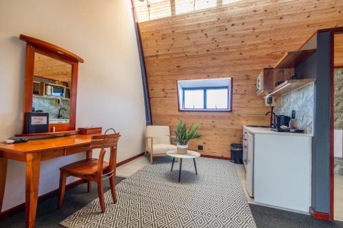 Stratfords Guesthouse – East London, IA