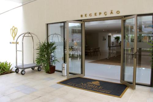 Nobile Inn & Suites Via Premiere