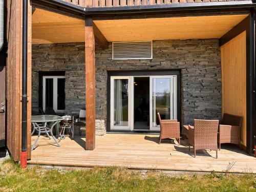 Balcony/terrace, Enjoy Comfort Wi-Fi, Sauna & More! in Beitostolen