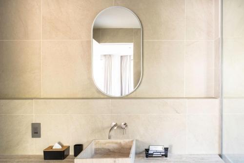 Sovn Boutique Hotel - image 2