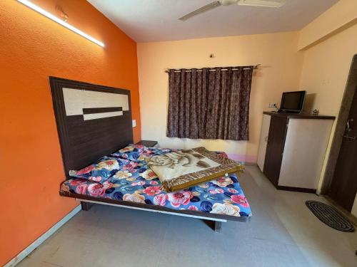 Hotel Sudama Palace - Mahabaleshwar  Couple & Family Stay Rooms with Free Wi-Fi in Main Market - image 4