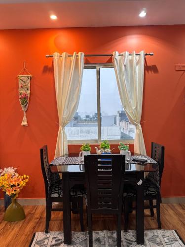 Private Cozy Space with Rooftop Garden in Delhi NCR and Gurgaon - image 2