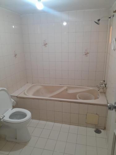 Clifton BnB - image 7