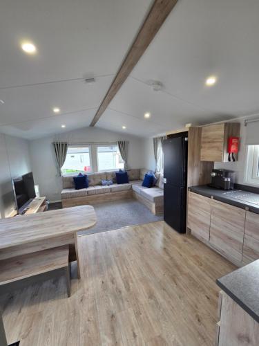 8 Berth Caravan Haven Marton Mere – khách sạn tại Marton