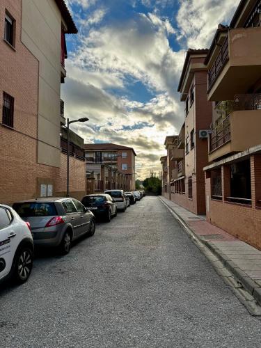A szálláshely kívülről, Apartamento a 10 minutos de Granada, Sierra Nevada a 35km, parking gratis in Alhendin