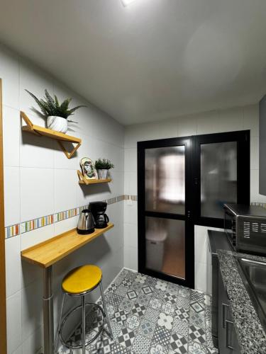 Konyha, Apartamento a 10 minutos de Granada, Sierra Nevada a 35km, parking gratis in Alhendin