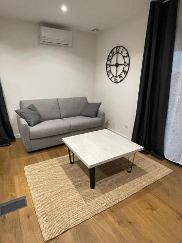 Gîte Asam – khách sạn tại Lherm