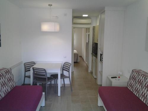 Apartaments Ses Dàlies - image 9