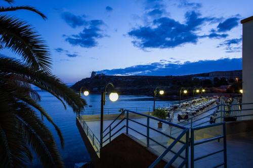 Skats, Hotel Calamosca in Kadžliari