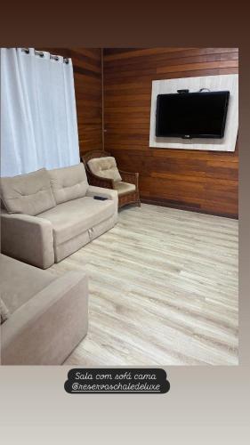 3 bedrooms, 4 beds