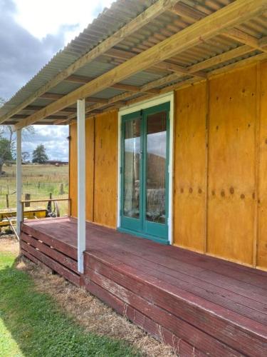 Waitomo Farmstay - Morepork Cabin 7 in Hangatiki