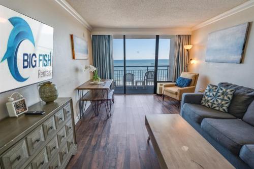 Oceanfront Remodeled Condo with Pools, Coral Beach