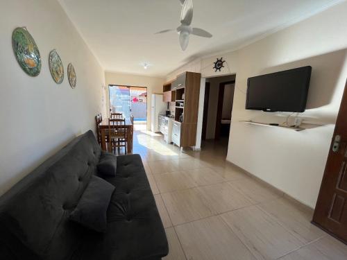 Casa com Piscina no Centro in Imbe