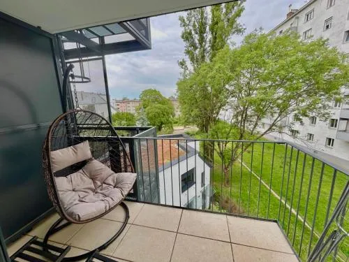 Brand New Danube Apartment with Balcony and Free Parking in Wien, Österreich