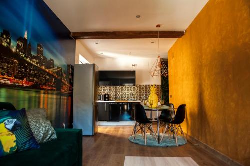 Art Suite - main image