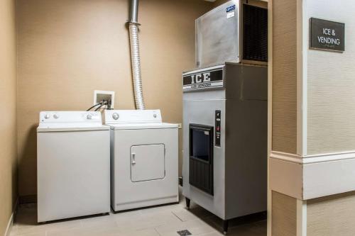 Comfort Inn Lancaster County - image 19