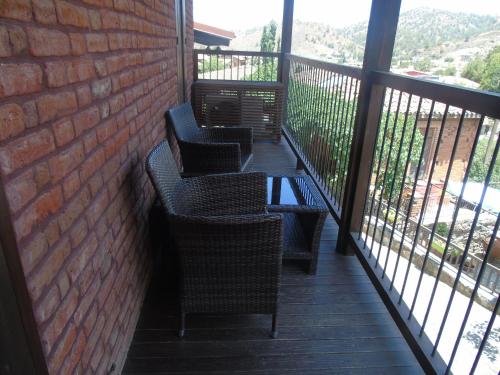 Enipnion Apartments - image 2