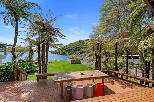 Viesnīcas āriene, Okawa Bay Lakeside - Lake Rotoiti A-Frame in Tikitere