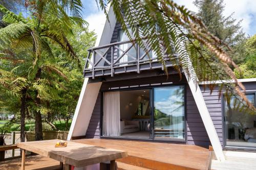 Viesnīcas āriene, Okawa Bay Lakeside - Lake Rotoiti A-Frame in Tikitere