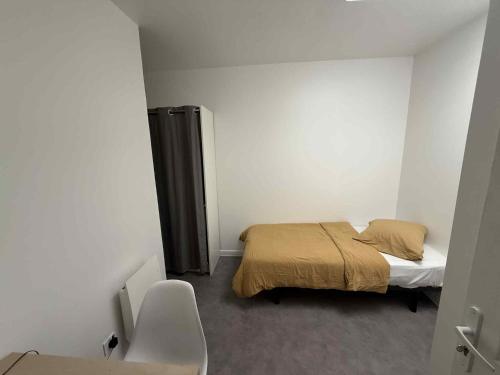 Appart 4 chambres, 3 SDB, avec parking privé (Appart 4 chambres, 3 SDB, avec parking prive) in Chilly-Mazarin