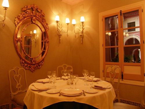 Hotel Santo Domingo Lucena - 레스토랑