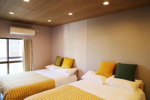 M207 Easy access to Ikebukuro Red Leaves ,Golden Ginkgo