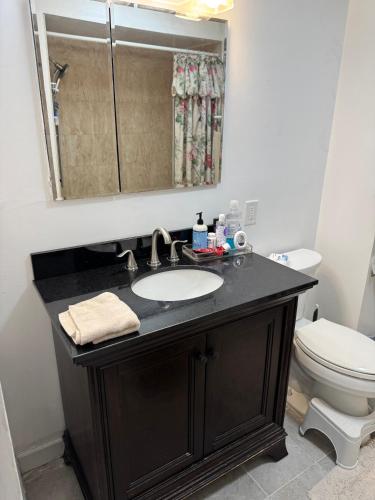 Cozy room with Queen bed 20 min to NYC in Ridgefield Park (New Jersey)